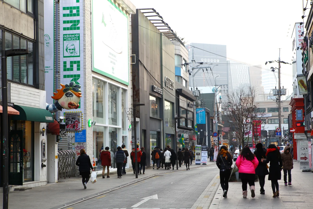 압구정 산책 (출처 : 한국관광공사)